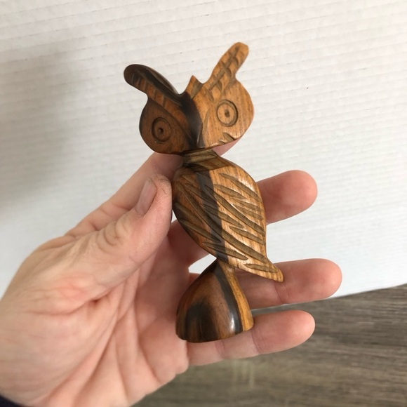 Hand Carved Folk Art Wooden Owl - Picture 9 of 10